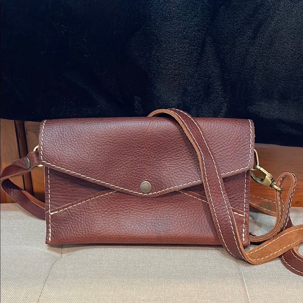 PLG Envelope Crossbody